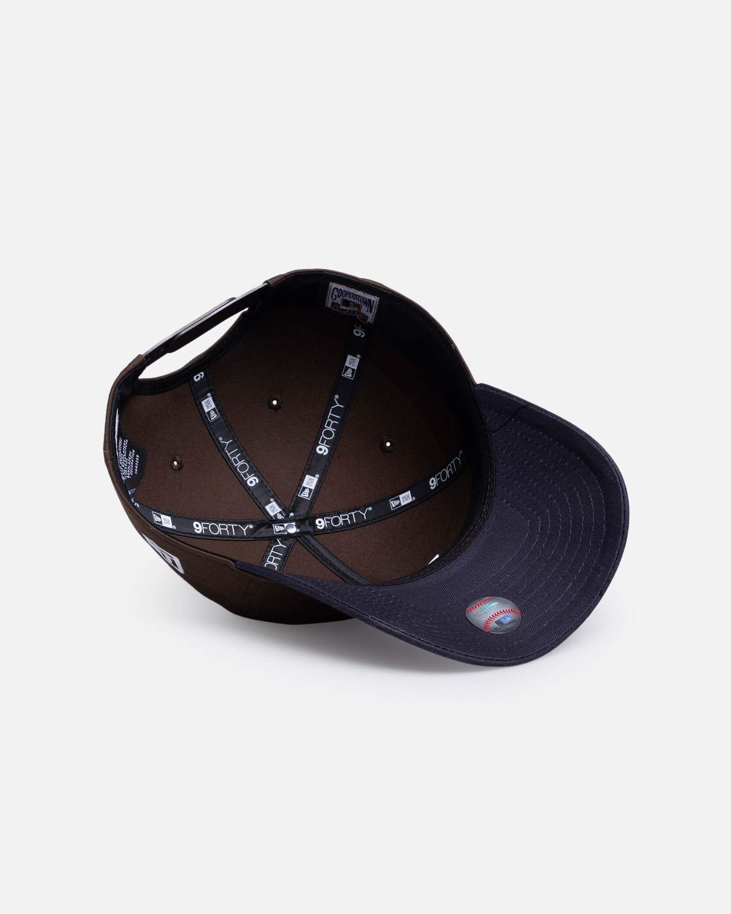 New Era New York Yankees 'Walnut Navy' 9FORTY A-Frame Snapback Brown/Blue