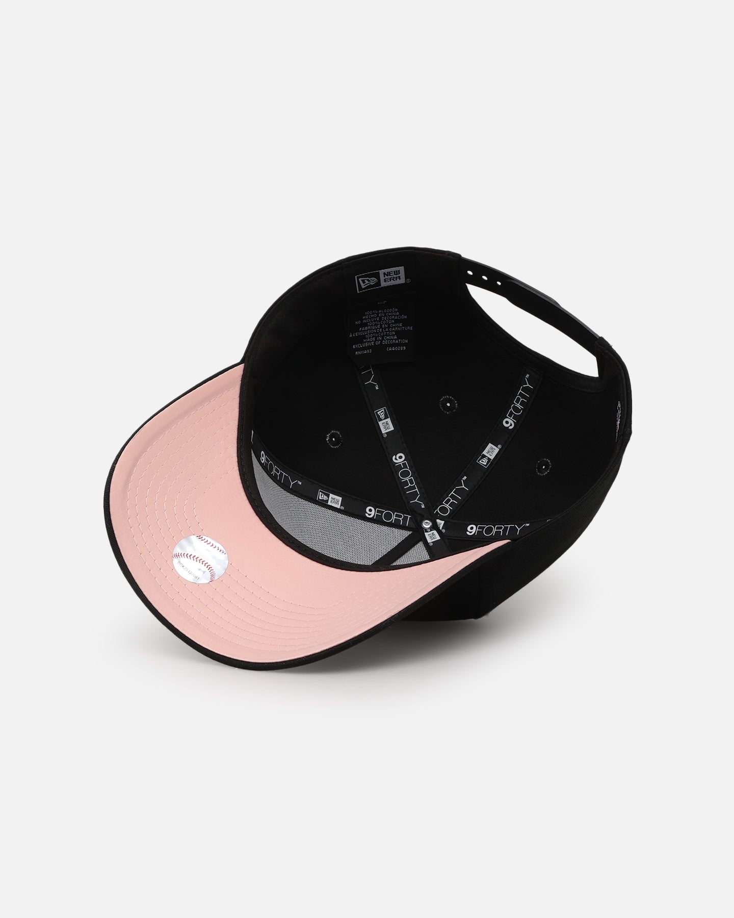 New Era Philadelphia Phillies 'Pink Satin Hearts 2.0' 9FORTY A-Frame Snapback Black/Pink