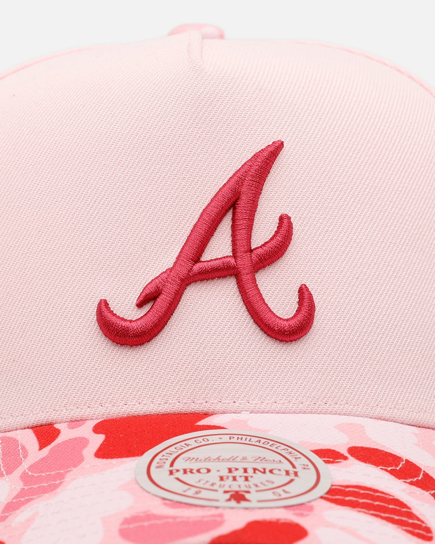 Mitchell & Ness Atlanta Braves 'Pink Camo' Pro Pinch Snapback Pink