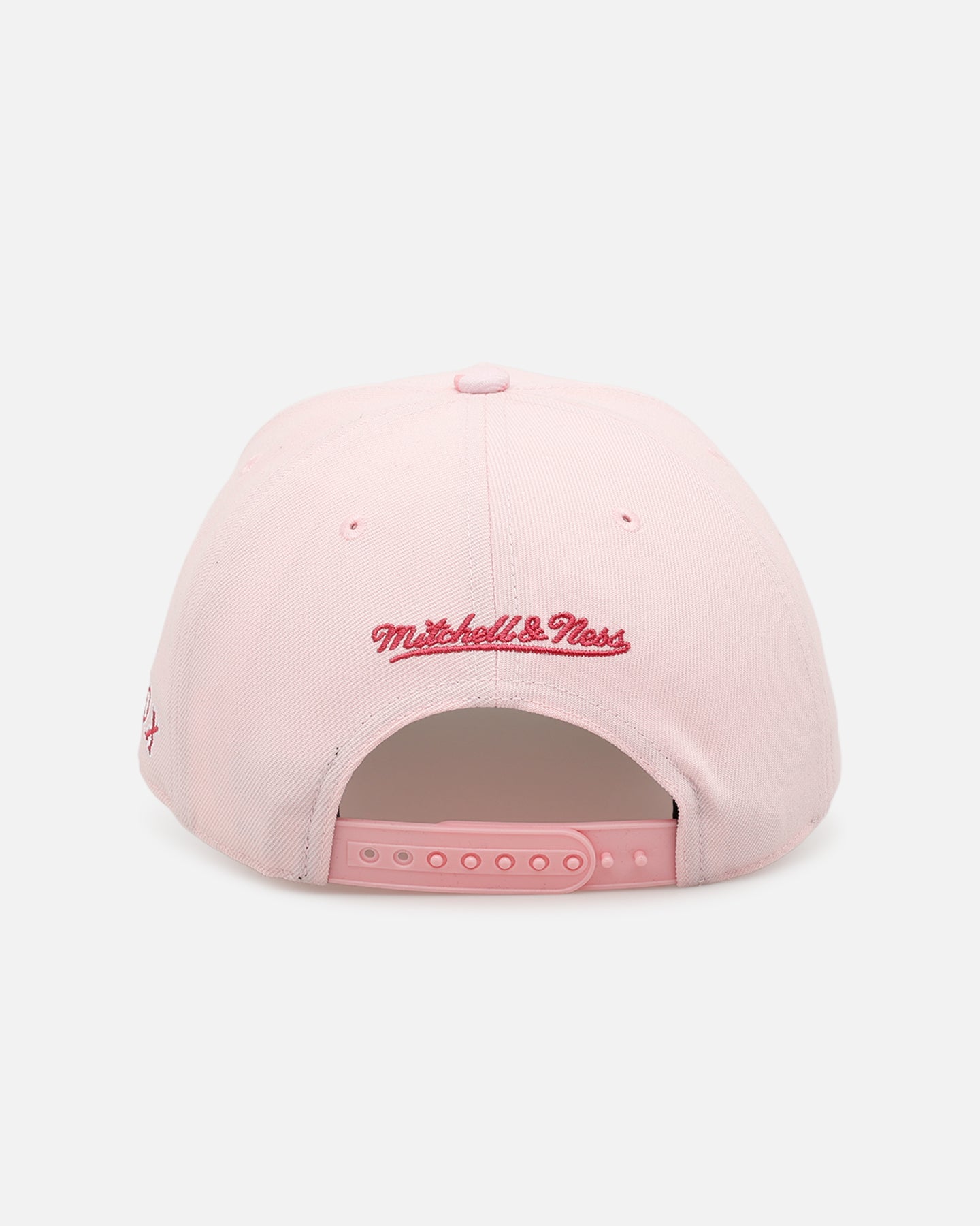 Mitchell & Ness Boston Red Sox 'Pink Camo' Pro Pinch Snapback Pink