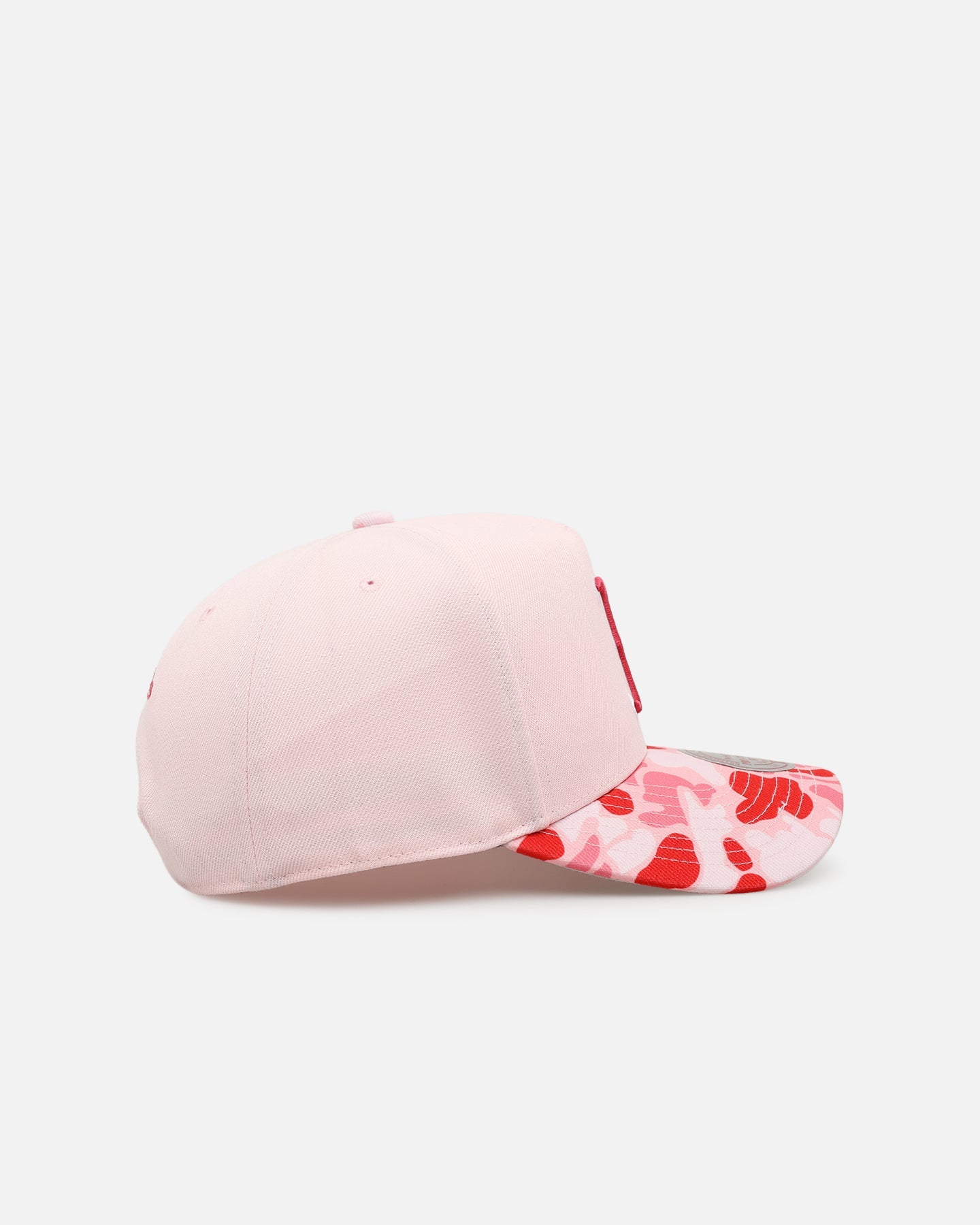 Mitchell & Ness Boston Red Sox 'Pink Camo' Pro Pinch Snapback Pink