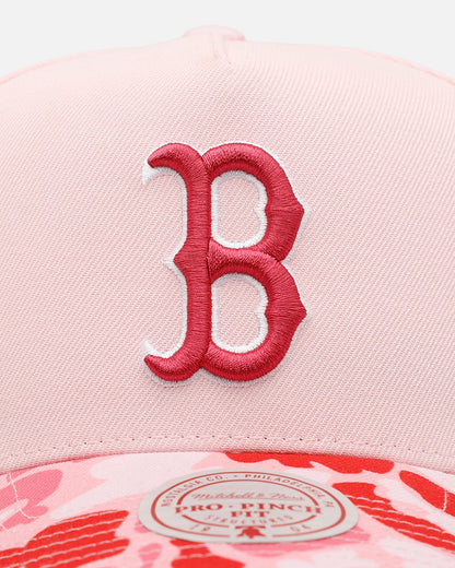 Mitchell & Ness Boston Red Sox 'Pink Camo' Pro Pinch Snapback Pink