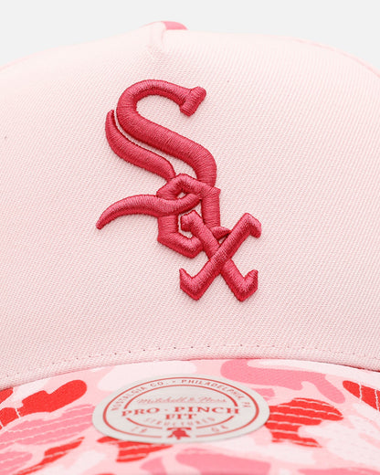 Mitchell & Ness Chicago White Sox 'Pink Camo' Pro Pinch Snapback Pink