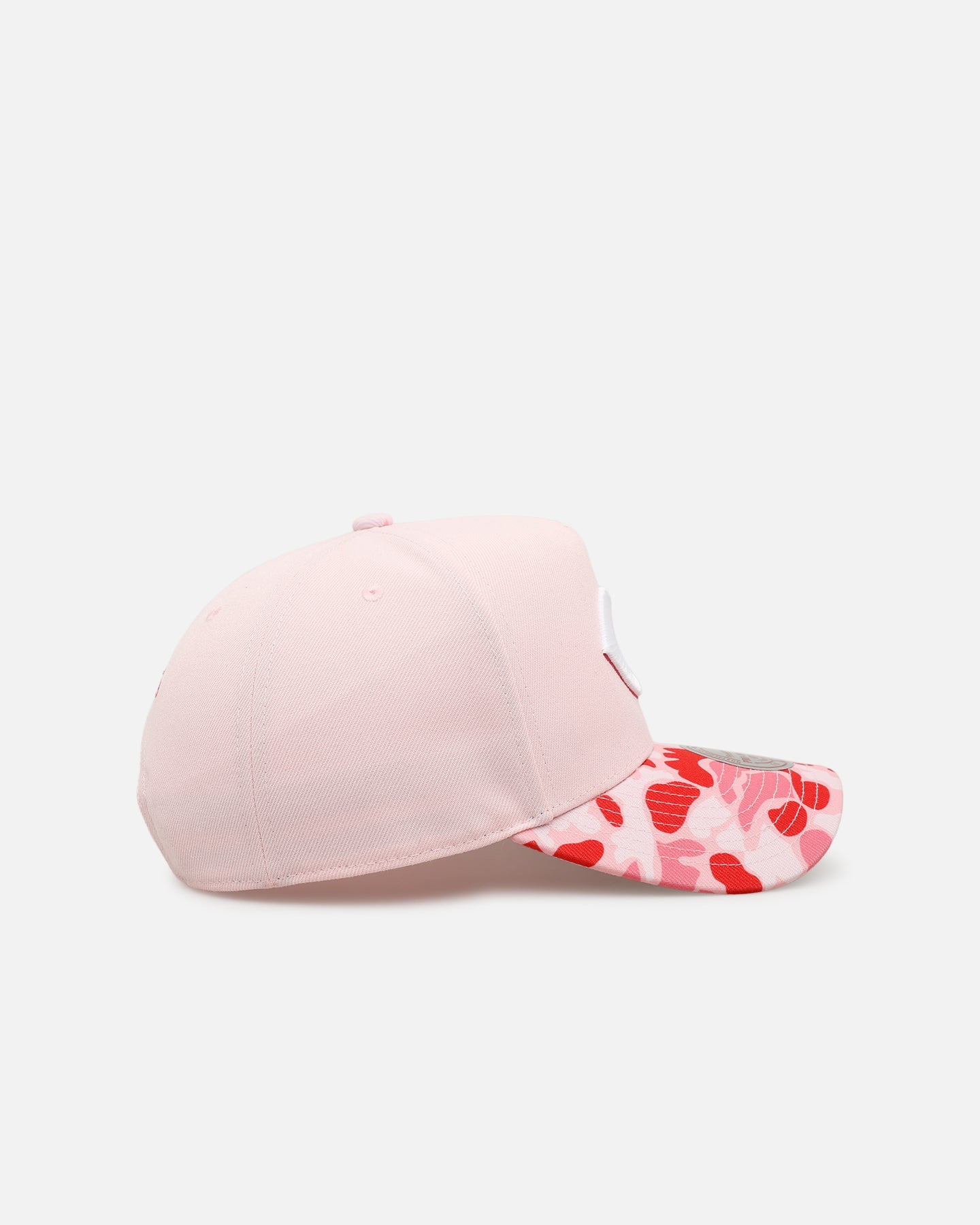 Mitchell & Ness Cincinnati Reds 'Pink Camo' Pro Pinch Snapback Pink