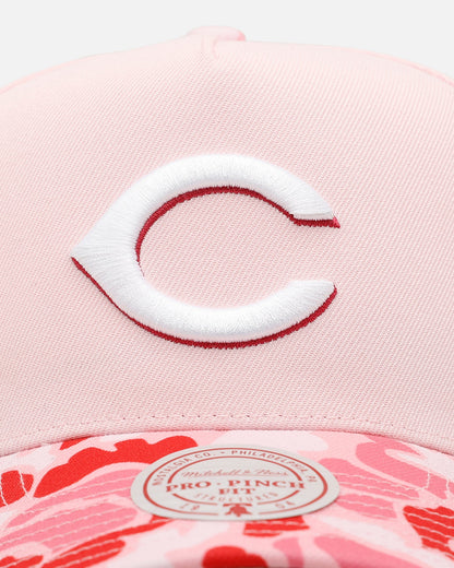 Mitchell & Ness Cincinnati Reds 'Pink Camo' Pro Pinch Snapback Pink