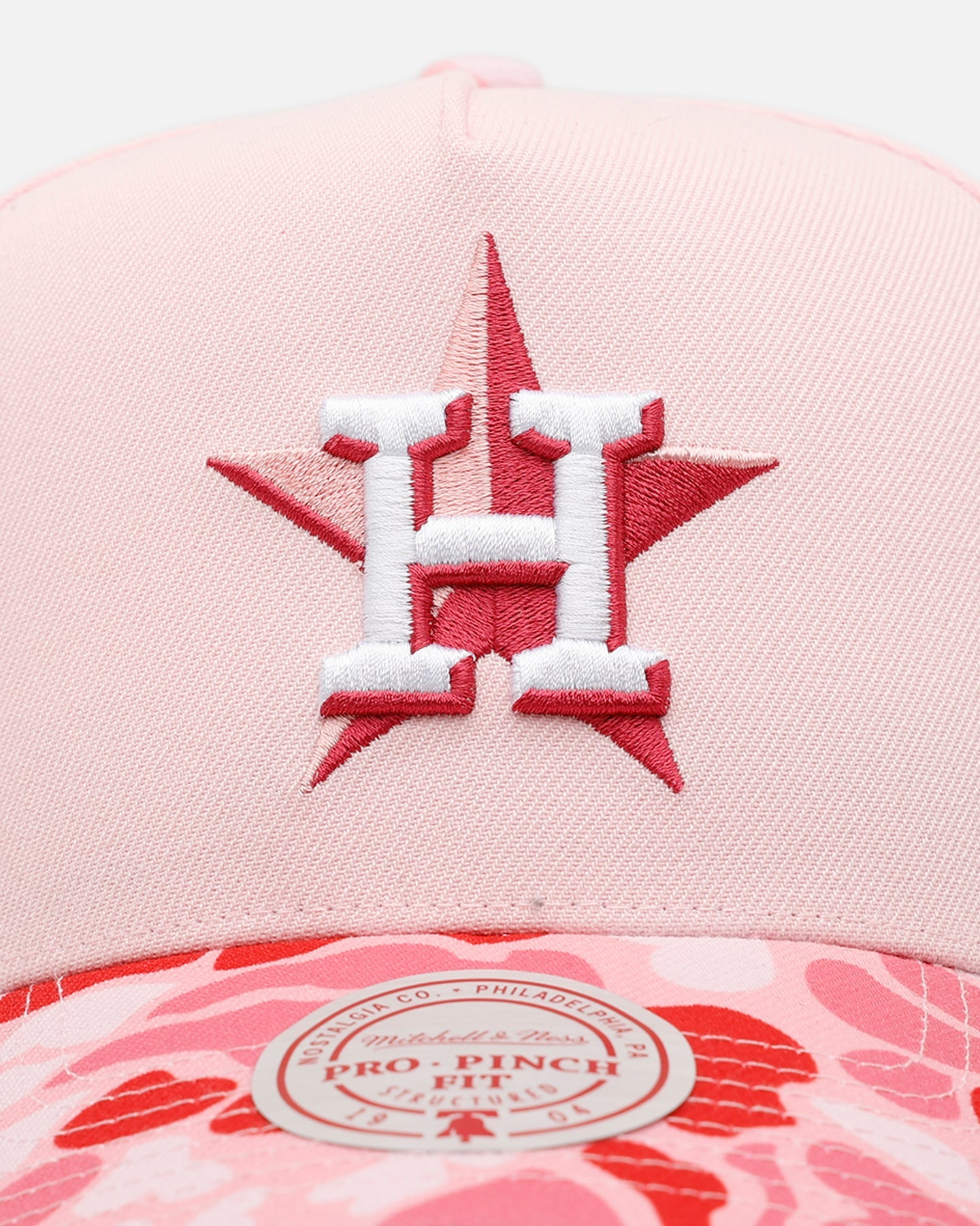Mitchell & Ness Houston Astros 'Pink Camo' Pro Pinch Snapback Pink