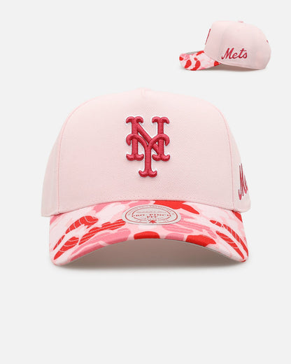 Mitchell & Ness New York Mets 'Pink Camo' Pro Pinch Snapback Pink