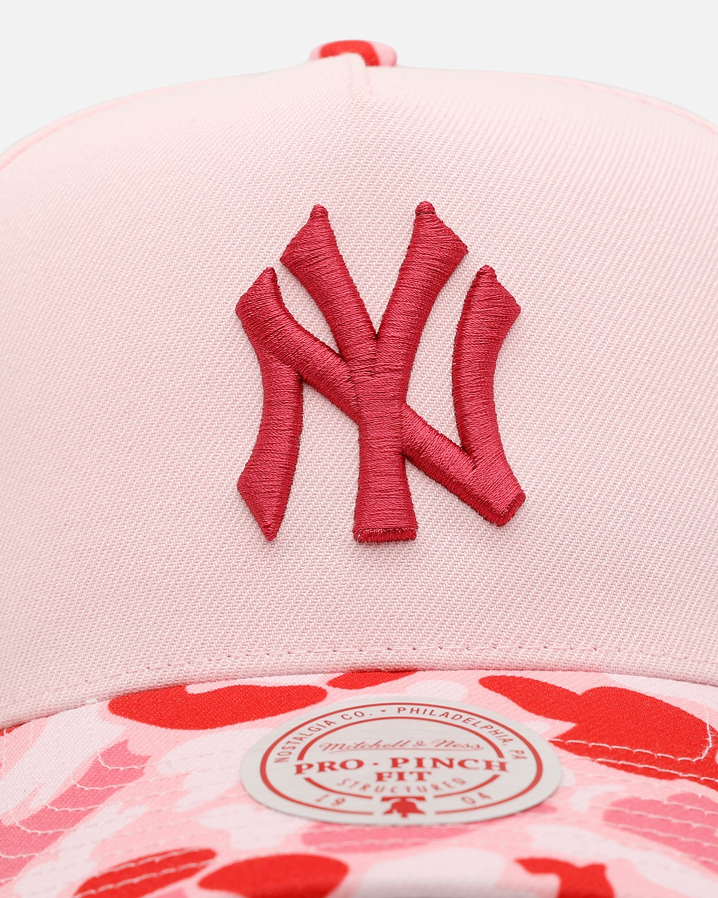 Mitchell & Ness New York Yankees 'Pink Camo' Pro Pinch Snapback Pink
