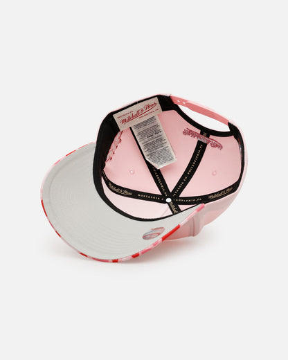 Mitchell & Ness New York Yankees 'Pink Camo' Pro Pinch Snapback Pink