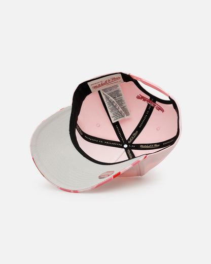 Mitchell & Ness Philadelphia Phillies 'Pink Camo' Pro Pinch Snapback Pink