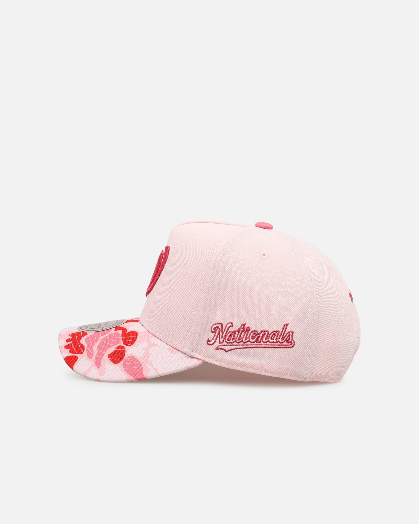 Mitchell & Ness Washington Nationals 'Pink Camo' Pro Pinch Snapback Pink
