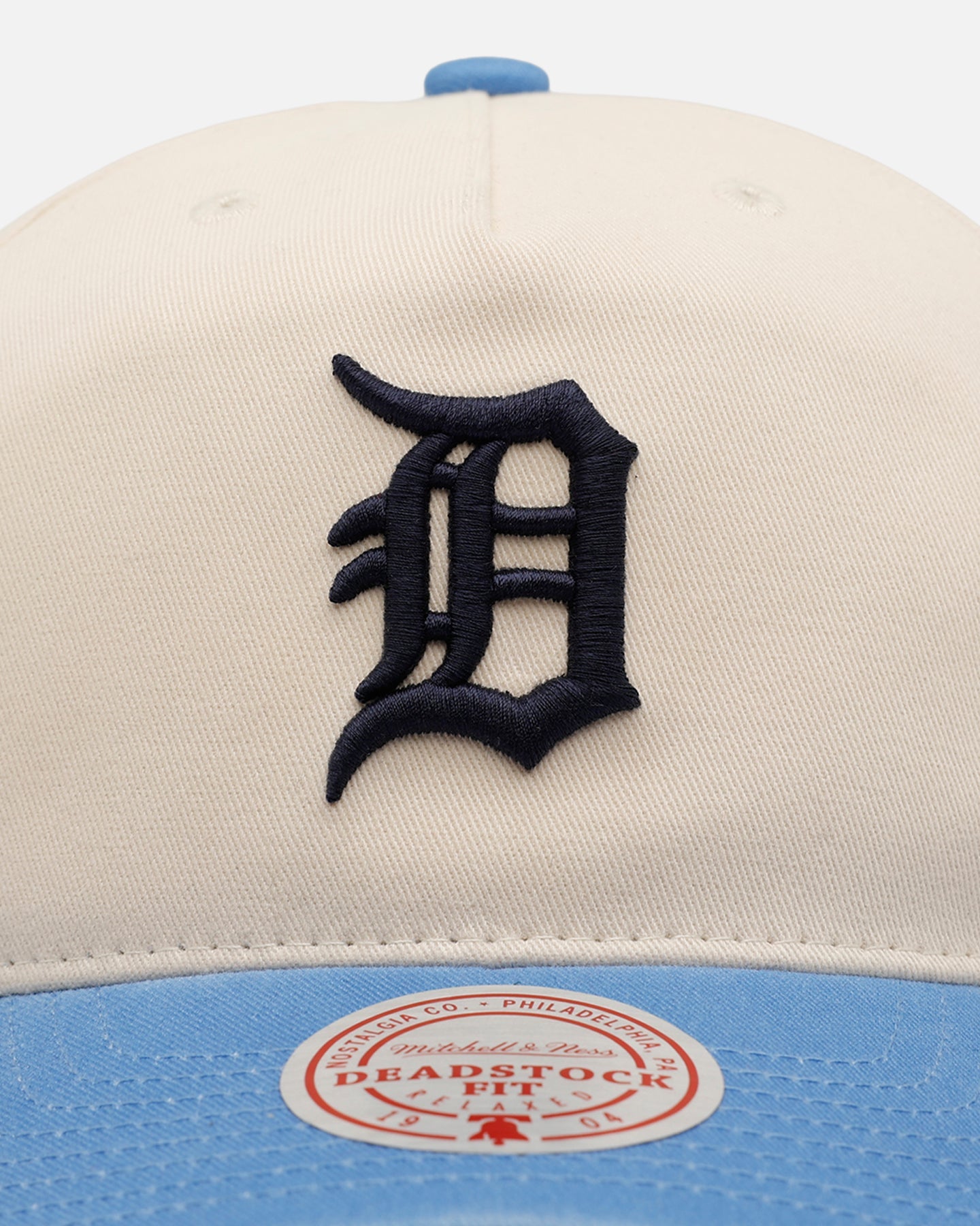 Mitchell & Ness Detroit Tigers 'Washed Cotton' Deadstock Snapback Off White