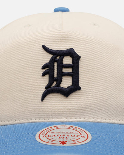 Mitchell & Ness Detroit Tigers 'Washed Cotton' Deadstock Snapback Off White