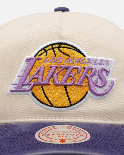 Mitchell & Ness Los Angeles Lakers 'Washed Cotton' Deadstock Snapback Off White