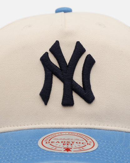 Mitchell & Ness New York Yankees 'Washed Cotton' Deadstock Snapback Off White