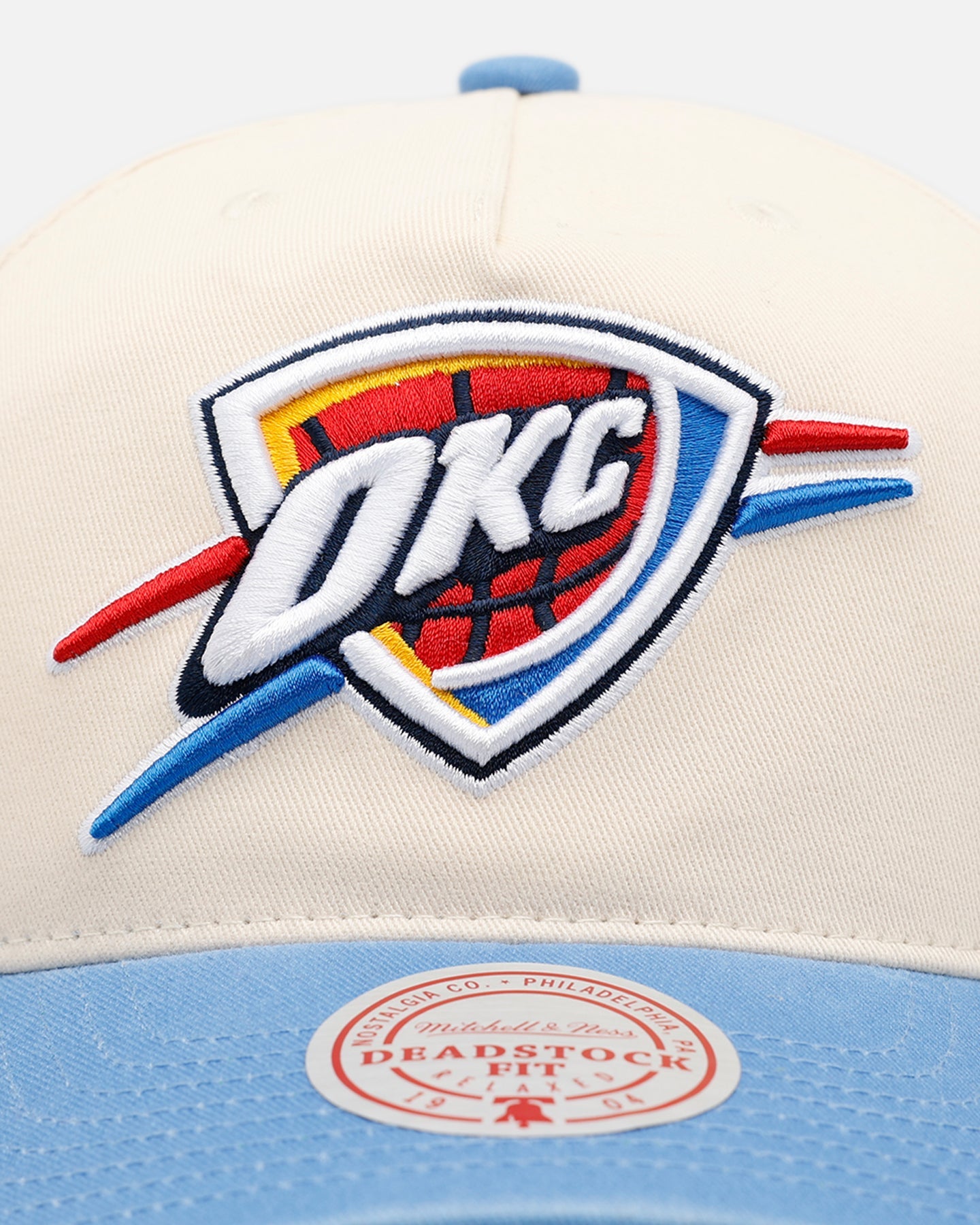 Mitchell & Ness Oklahoma City Thunder 'Washed Cotton' Deadstock Snapback Off White