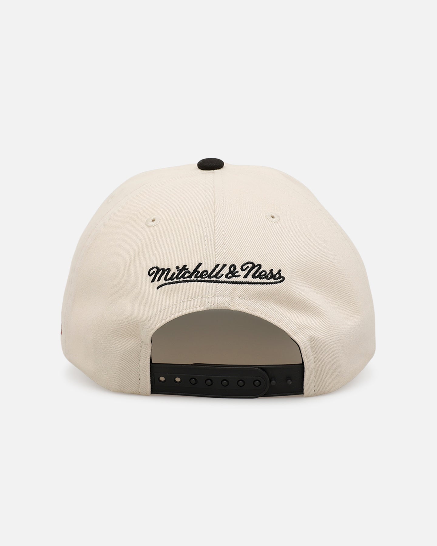 Mitchell & Ness Philadelphia 76ers 'Washed Cotton' Deadstock Snapback Off White