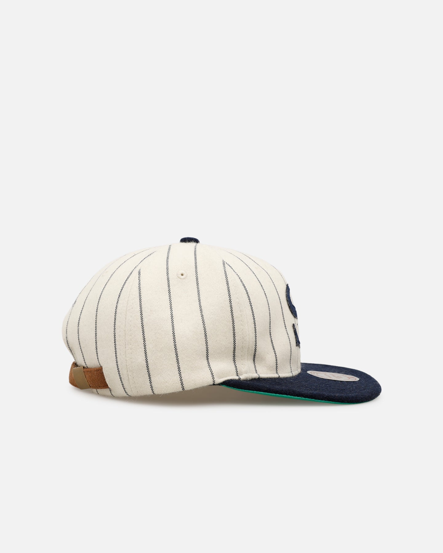 Mitchell & Ness Chicago White Sox 'Vintage Baseball' Vintage Fit Strapback Off White