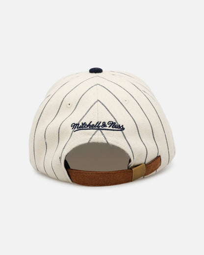 Mitchell & Ness New York Yankees 'Vintage Baseball' Vintage Fit Strapback Off White