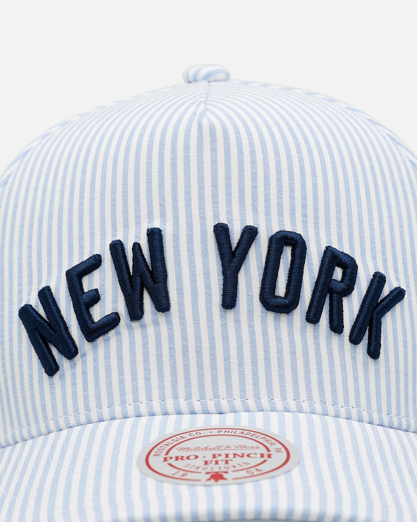 Mitchell & Ness New York Yankees 'Seersucker' Pro Pinch Snapback Blue/White