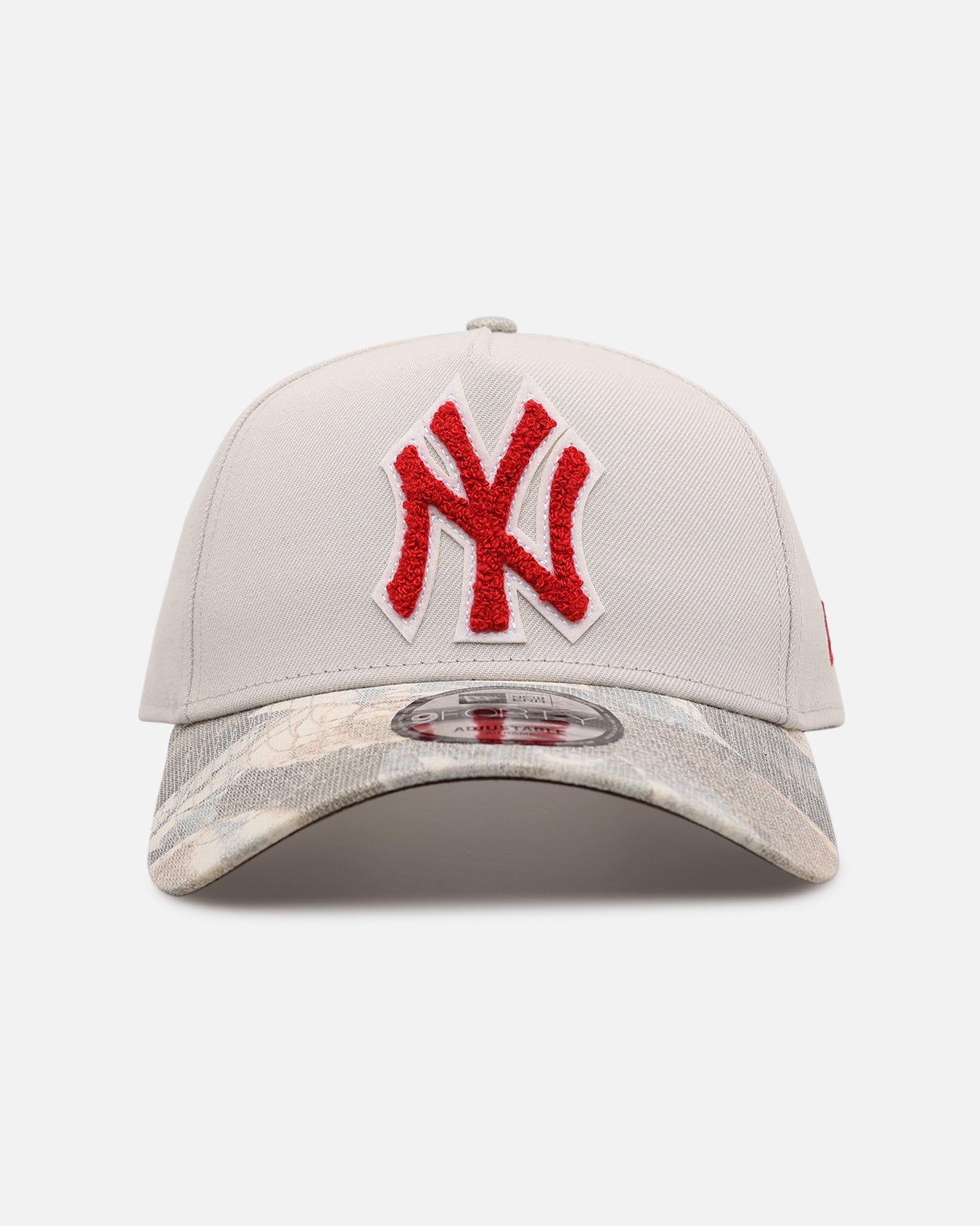 New Era New York Yankees 'Chenille Camo' 9FORTY A-Frame Snapback Camo