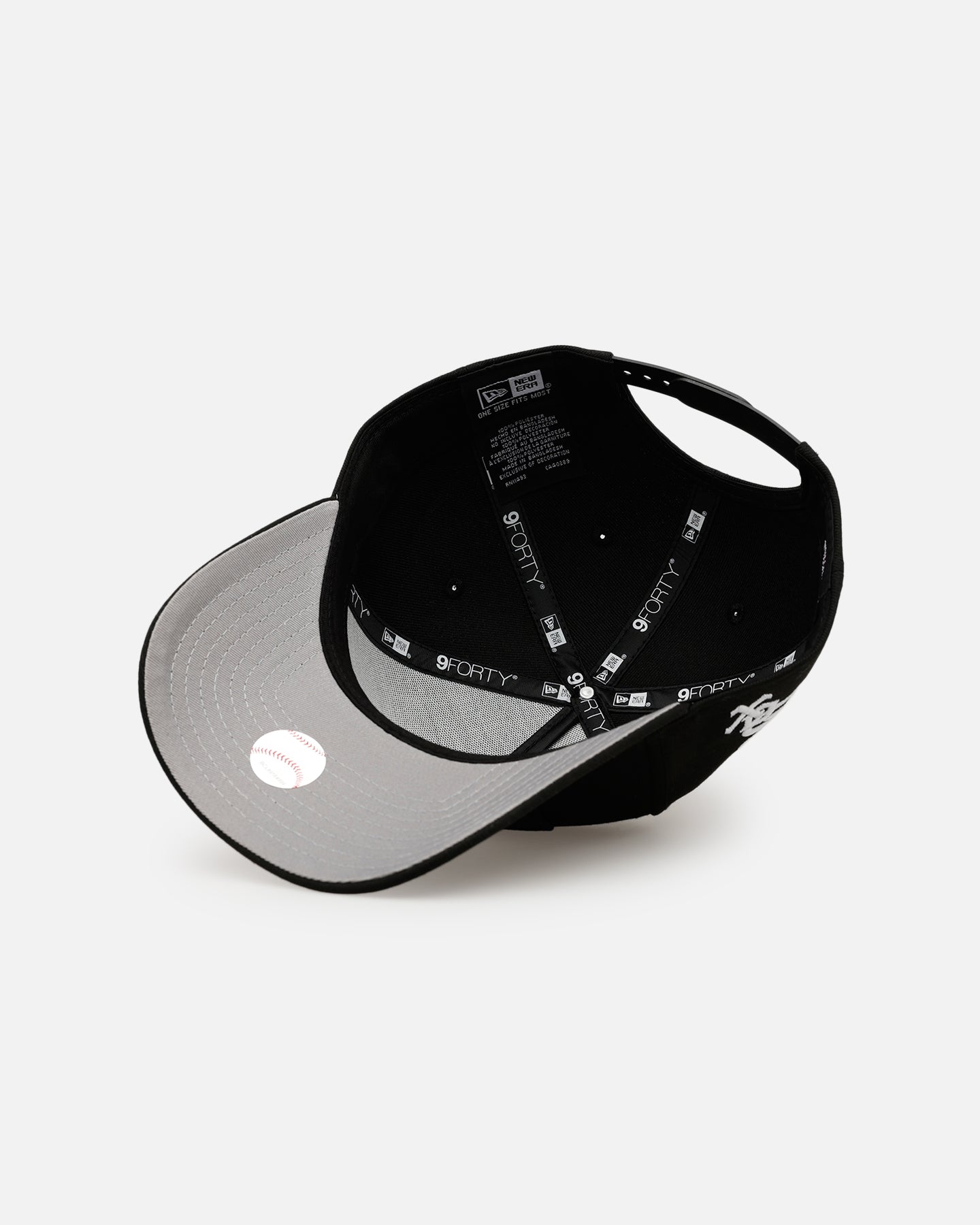 New Era Chicago White Sox 'Gothic Patch' 9FORTY A-Frame Snapback Black