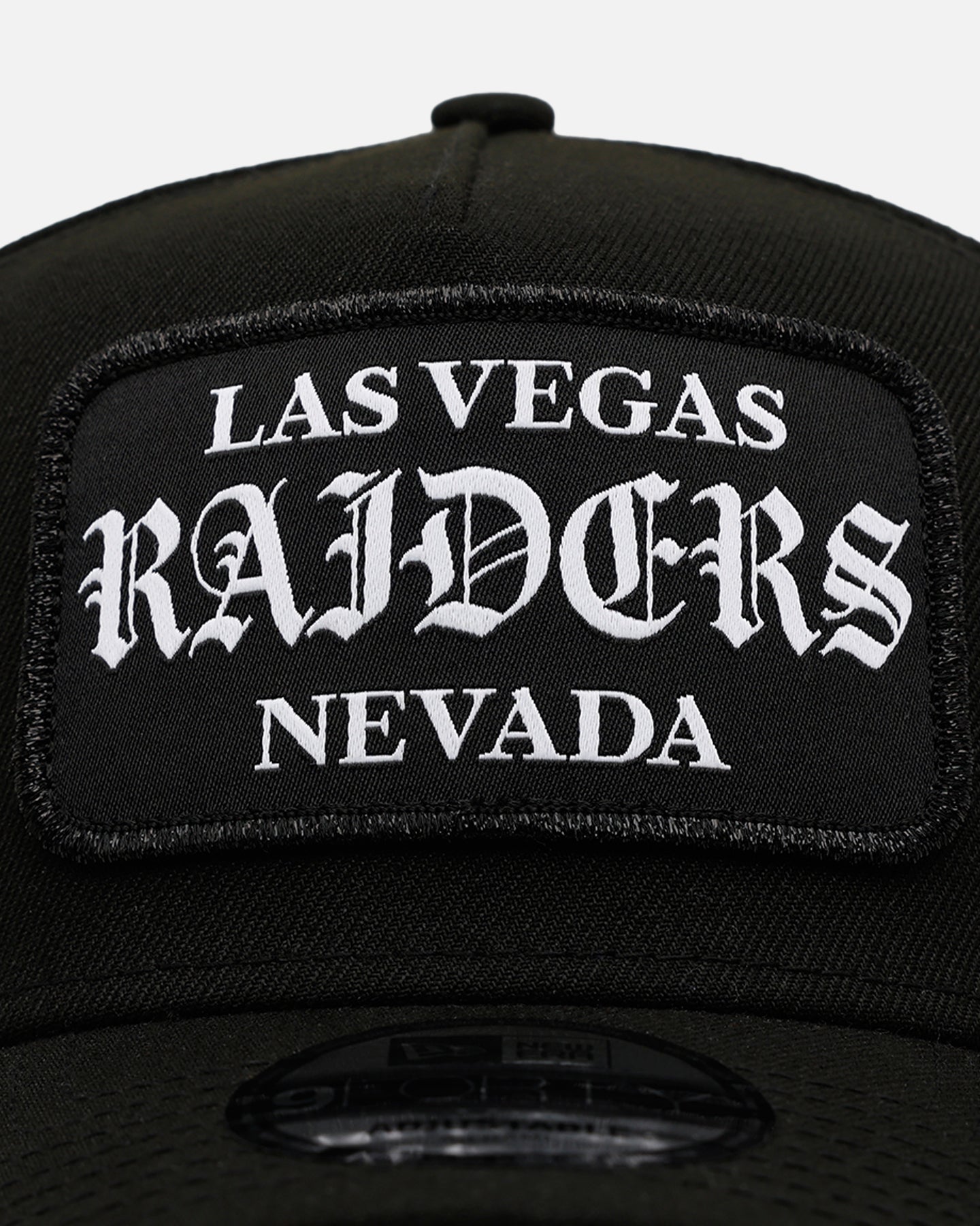 New Era Las Vegas Raiders 'Gothic Patch' 9FORTY A-Frame Snapback Black