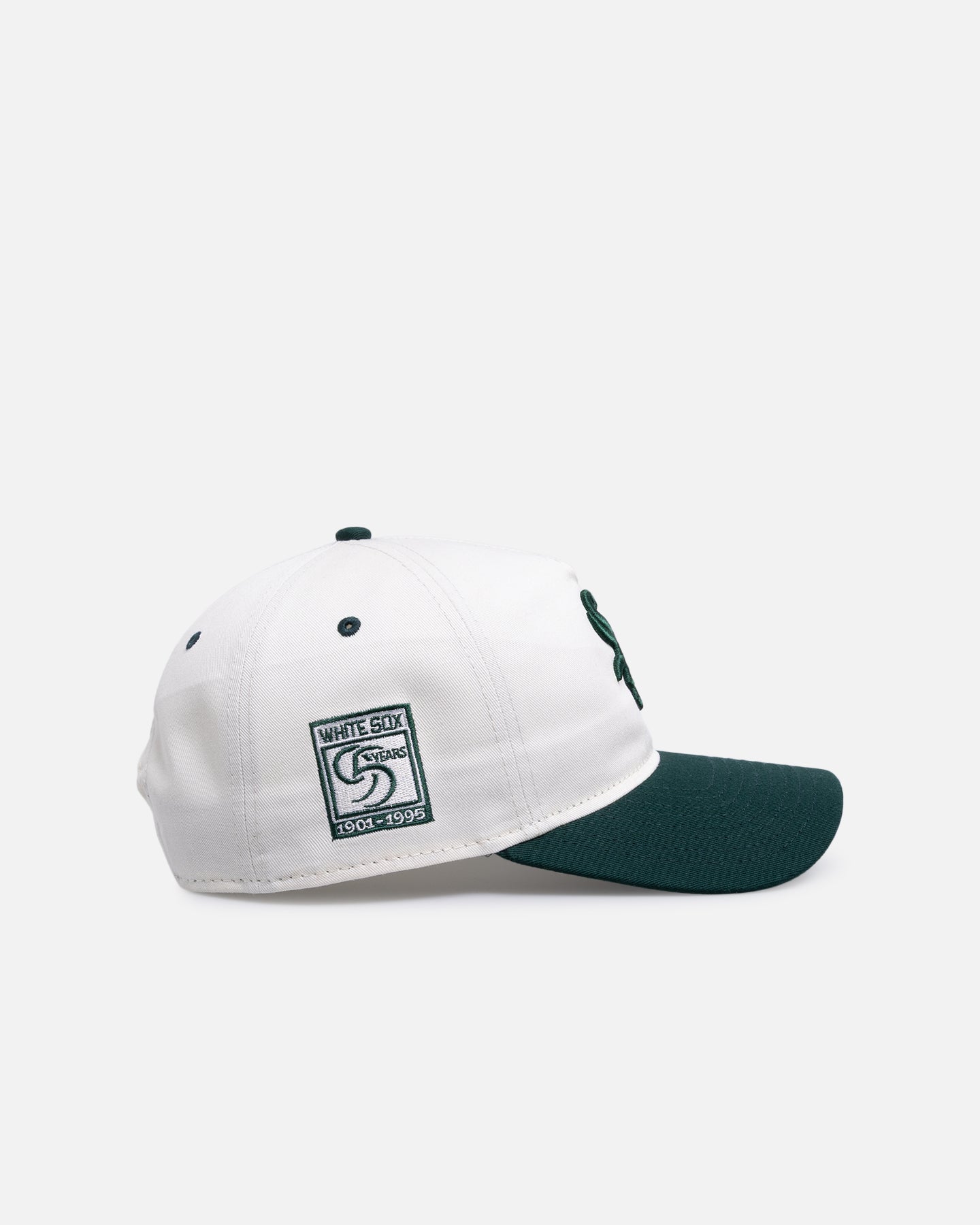 New Era Chicago White Sox 'Dark Green Chrome' 9FORTY A-Frame Snapback White/Green