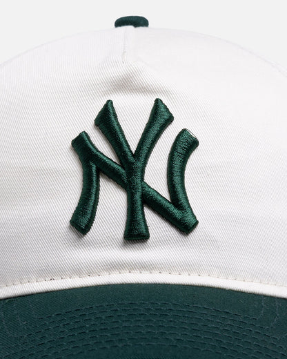 New Era New York Yankees 'Dark Green Chrome' 9FORTY A-Frame Snapback White/Green