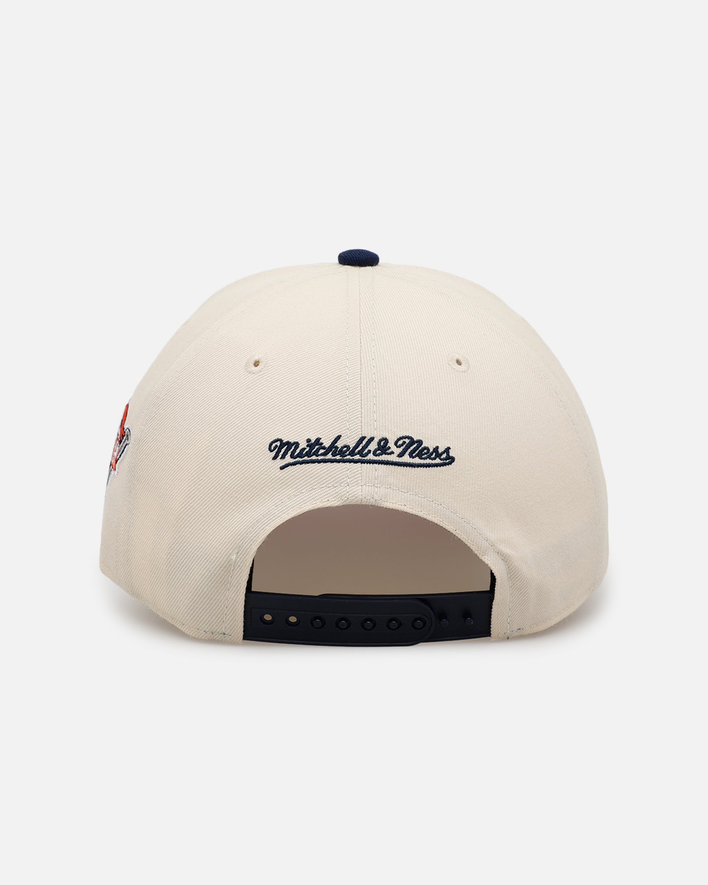 Mitchell & Ness Detroit Tigers 'Pink Team Logo' Pro Pinch Snapback Off White