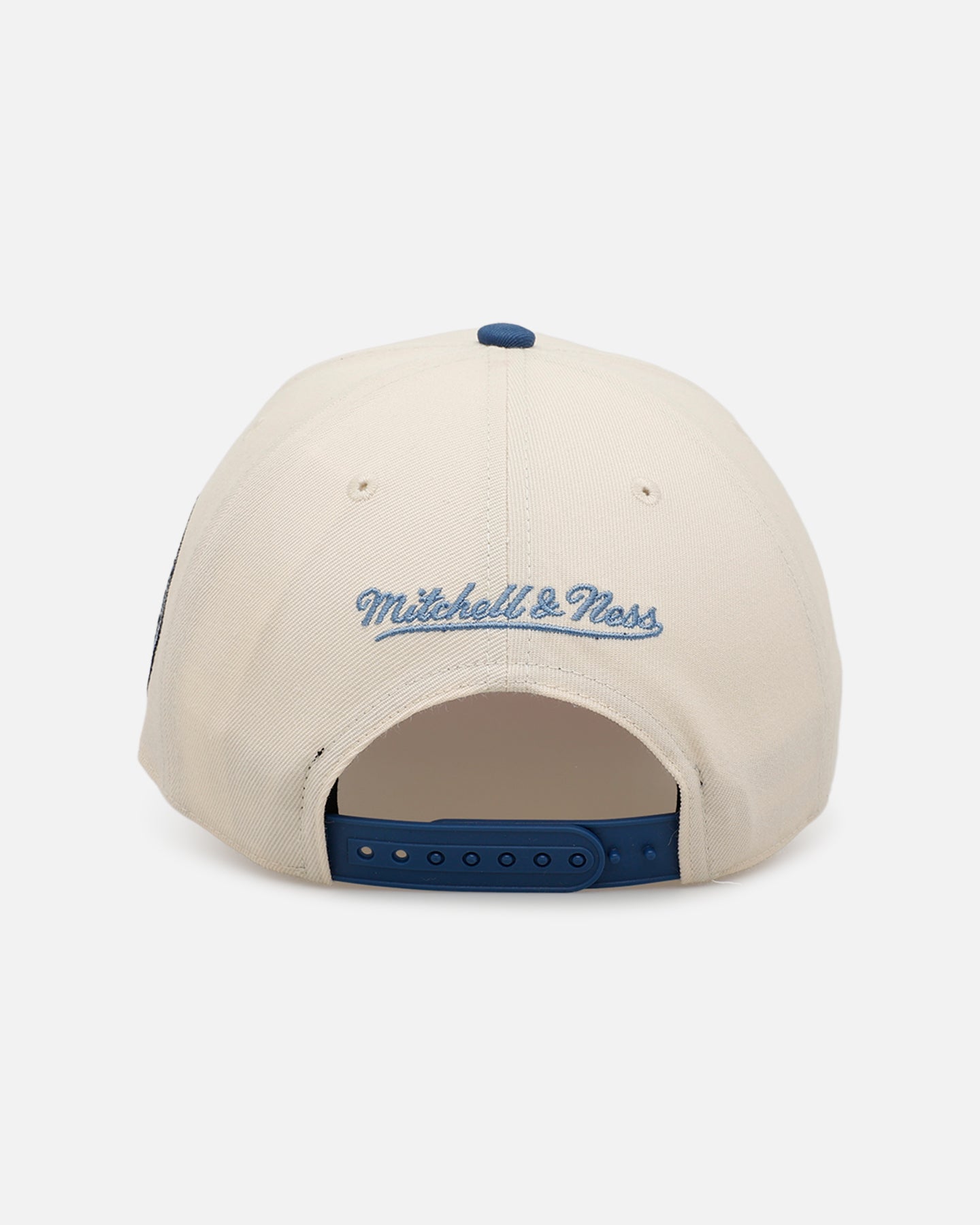 Mitchell & Ness Minnesota Timberwolves 'Pink Team Logo' Pro Pinch Snapback Off White