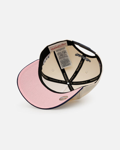 Mitchell & Ness New York Yankees 'Pink Team Logo' Pro Pinch Snapback Off White