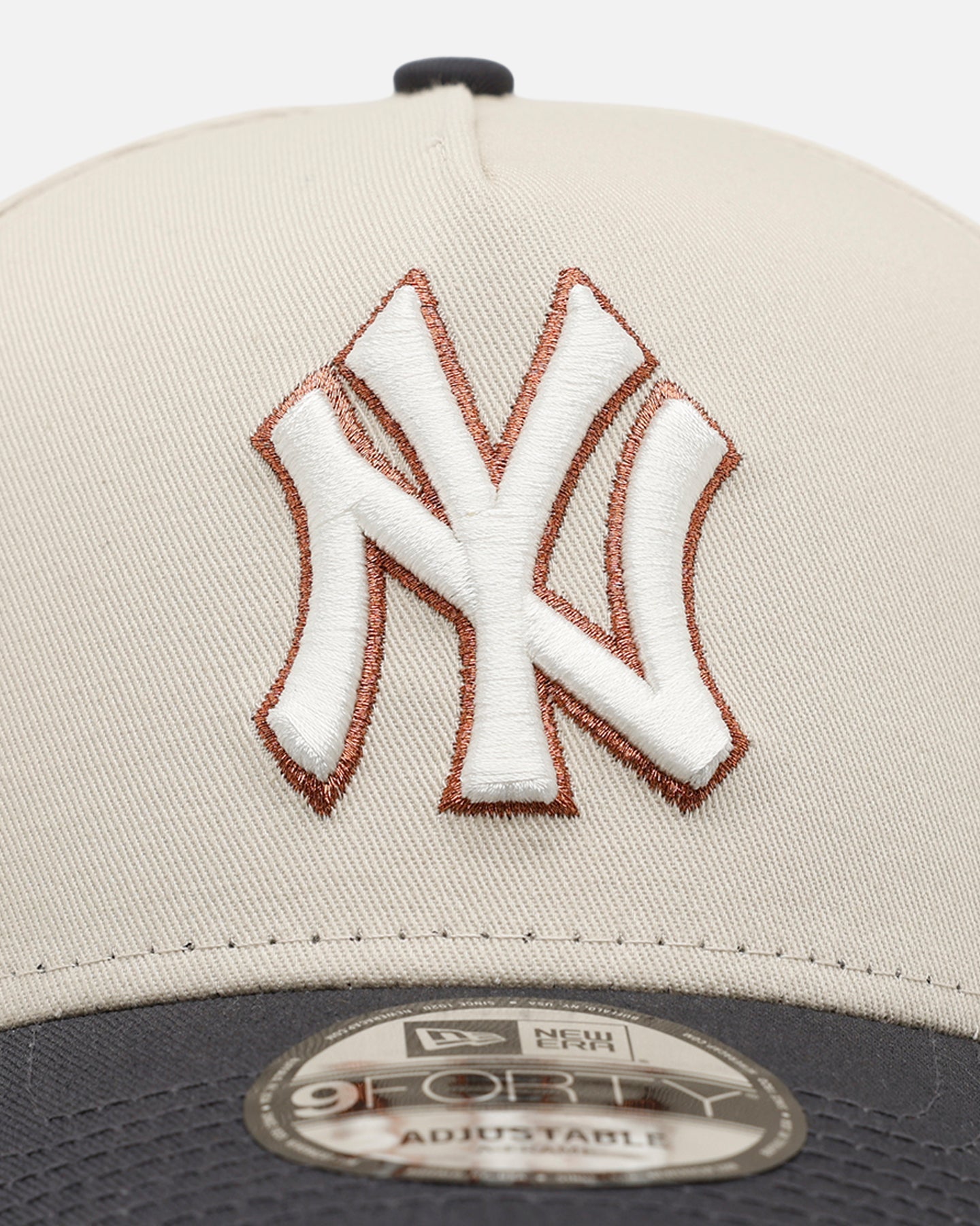New Era New York Yankees 'Smooth' 9FORTY A-Frame Snapback Stone