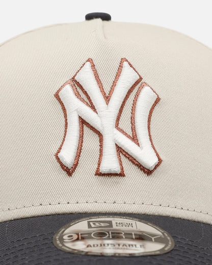 New Era New York Yankees 'Smooth' 9FORTY A-Frame Snapback Stone