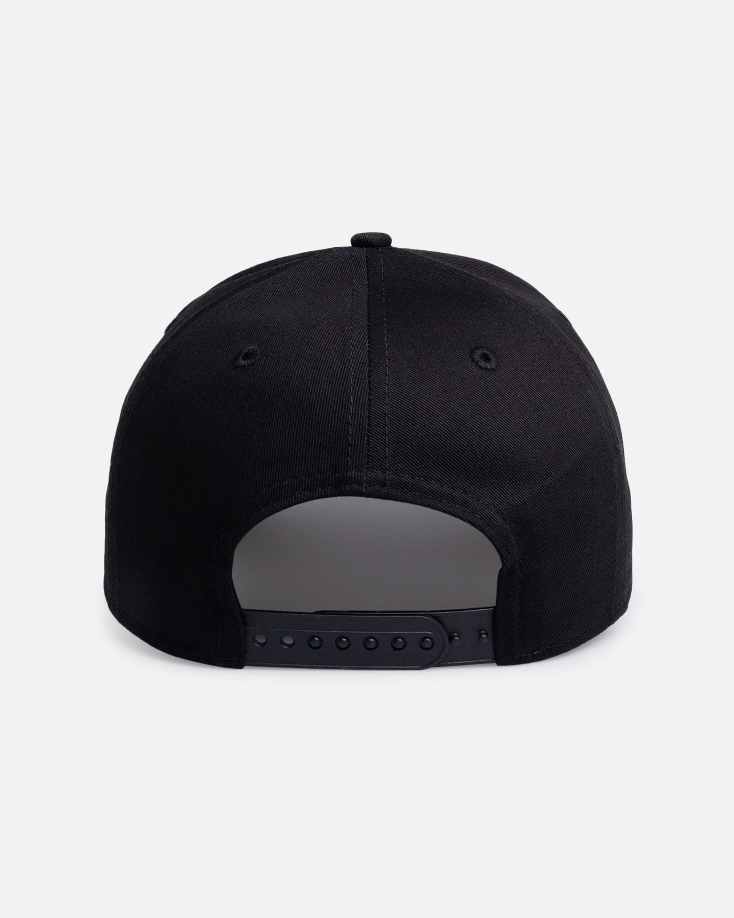 AVILA New Era Chicago Bulls 'Black Metal Badge' 9FORTY