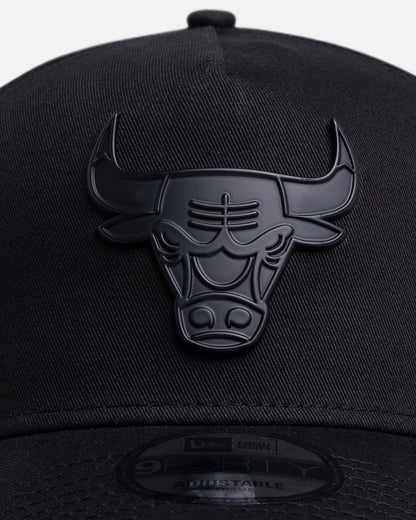 AVILA New Era Chicago Bulls 'Black Metal Badge' 9FORTY
