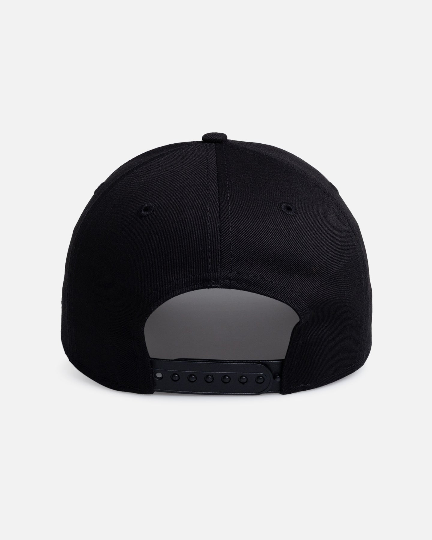 AVILA New Era Las Vegas Raiders 'Black Metal Badge' 9FORTY