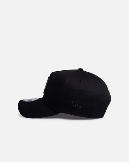 AVILA New Era Las Vegas Raiders 'Black Metal Badge' 9FORTY