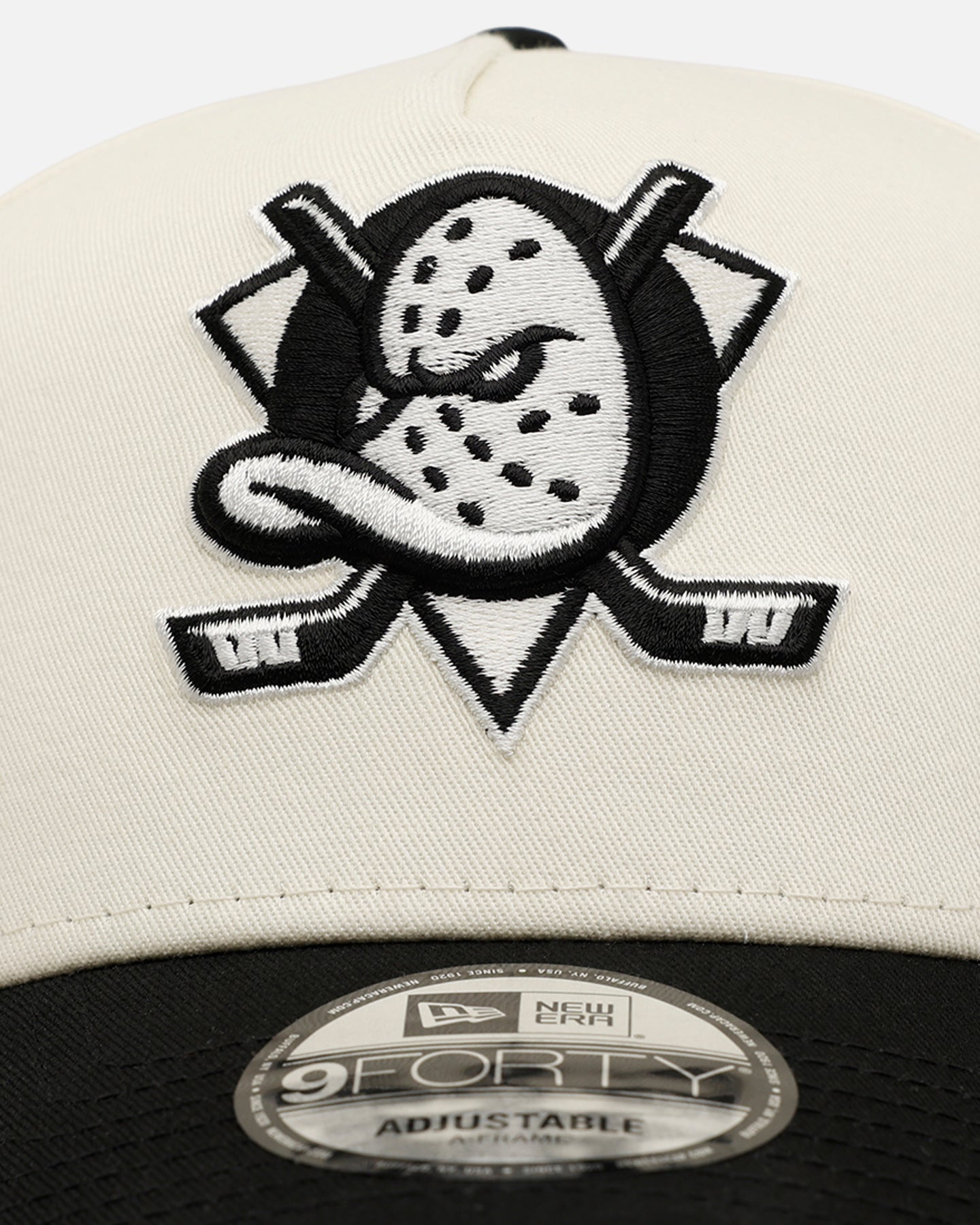 New Era Anaheim Ducks 'Easy Chrome Black' 9FORTY A-Frame Snapback Chrome/Black