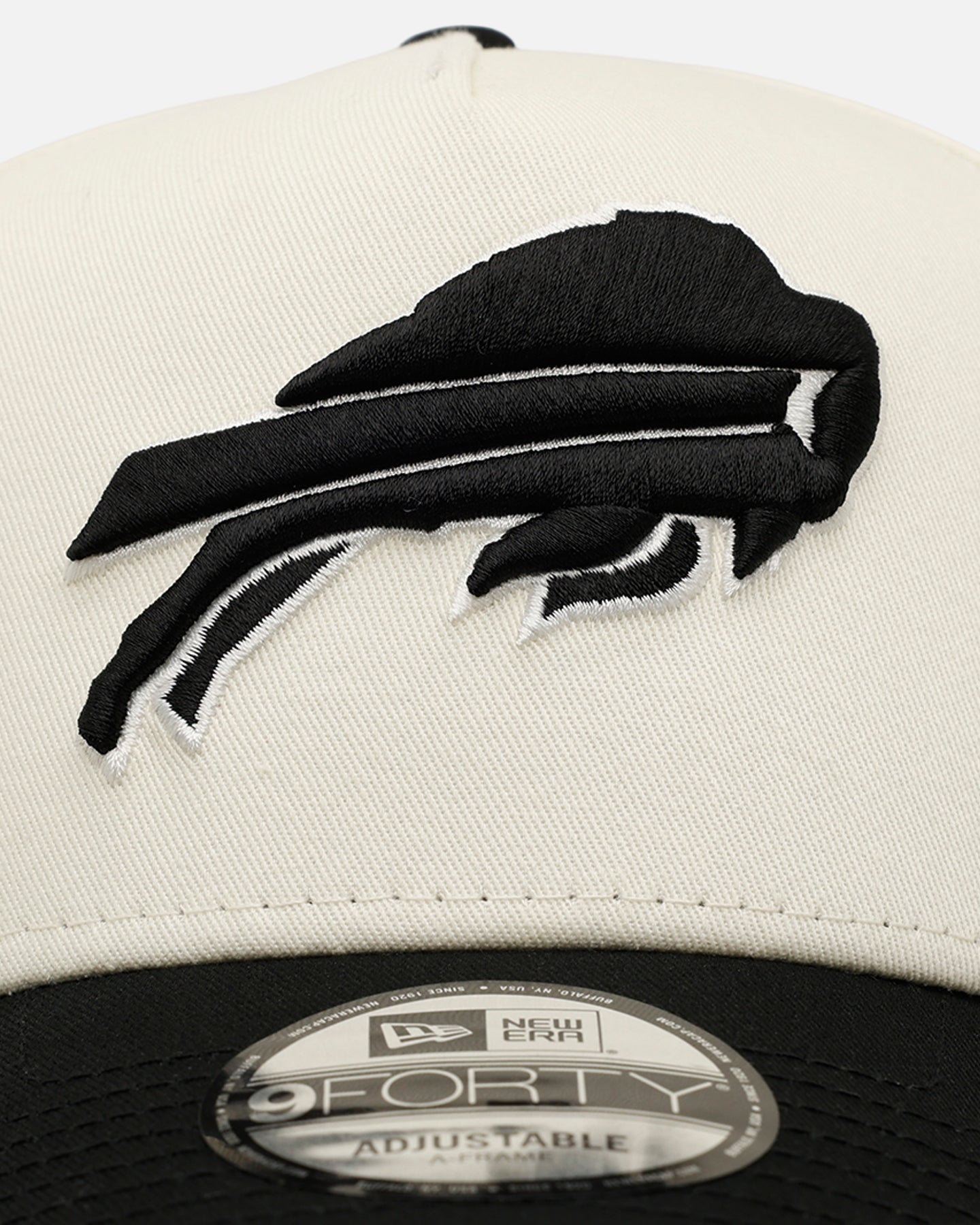 New Era Buffalo Bills 'Easy Chrome Black' 9FORTY A-Frame Snapback Chrome/Black