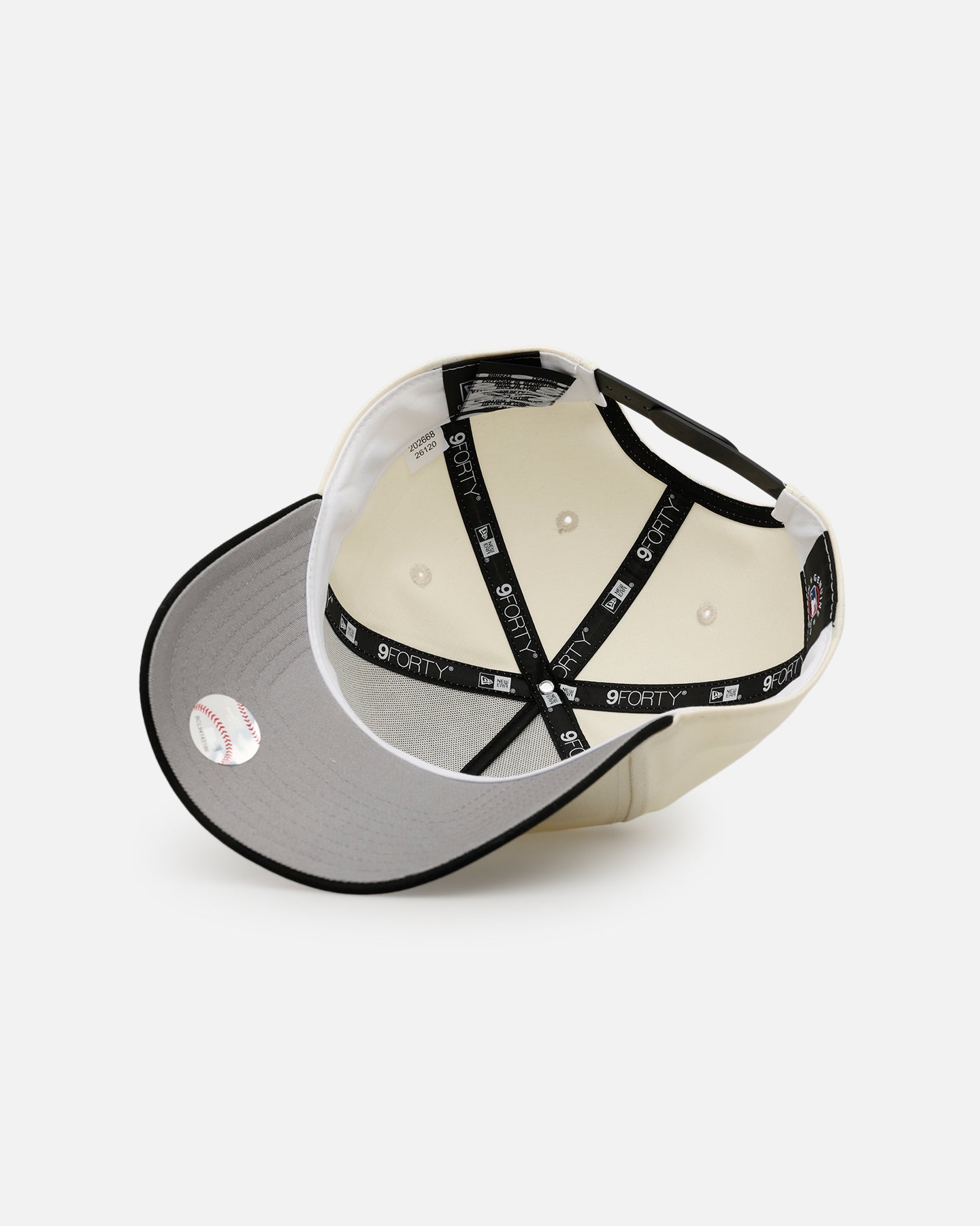 New Era Chicago White Sox 'Easy Chrome Black' 9FORTY A-Frame Snapback Chrome/Black
