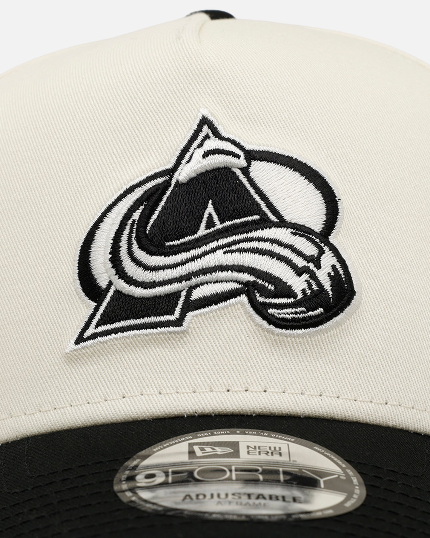 New Era Colorado Avalanche 'Easy Chrome Black' 9FORTY A-Frame Snapback Chrome/Black