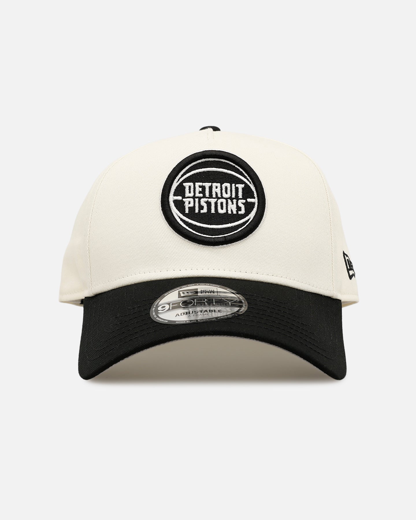 New Era Detroit Pistons 'Easy Chrome Black' 9FORTY A-Frame Snapback Chrome/Black