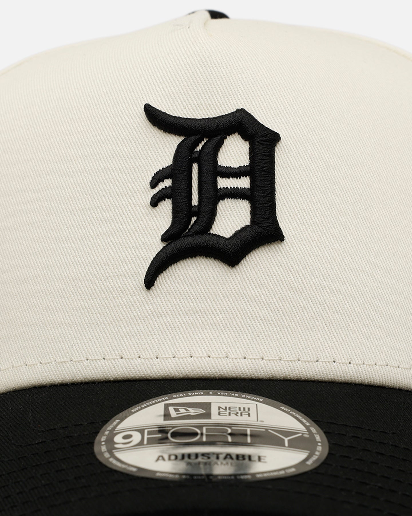 New Era Detroit Tigers 'Easy Chrome Black' 9FORTY A-Frame Snapback Chrome/Black
