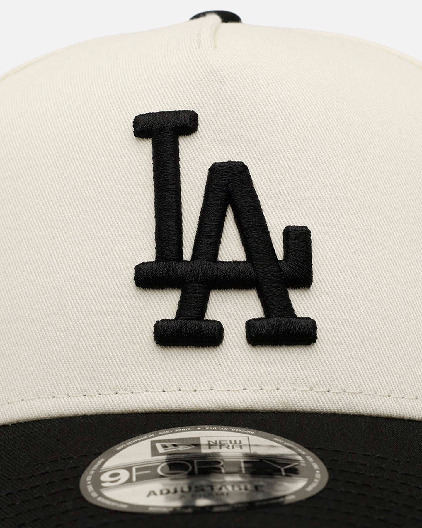 New Era Los Angeles Dodgers 'Easy Chrome Black' 9FORTY A-Frame Snapback Chrome/Black