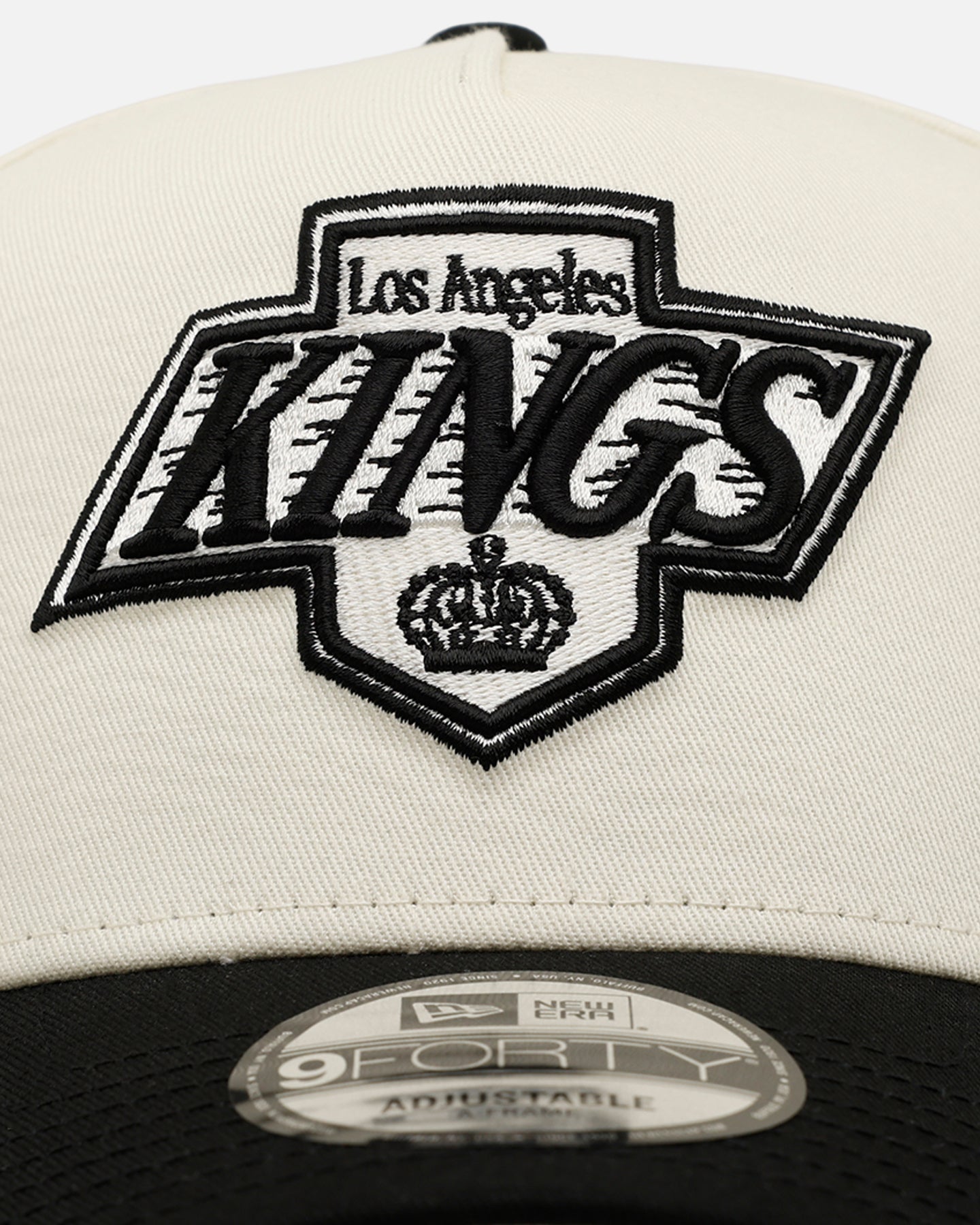 New Era Los Angeles Kings 'Easy Chrome Black' 9FORTY A-Frame Snapback Chrome/Black