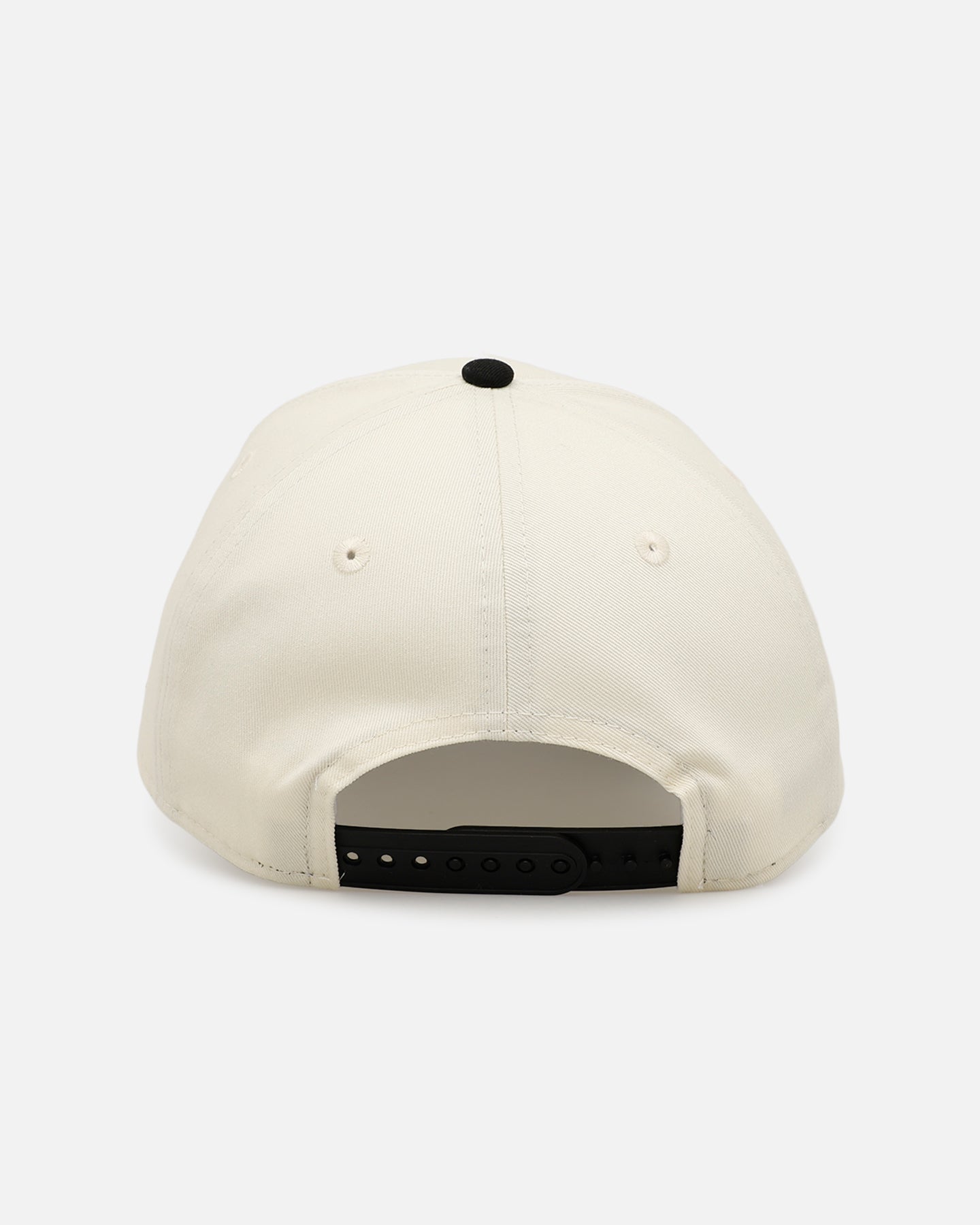 New Era New York Knicks 'Easy Chrome Black' 9FORTY A-Frame Snapback Chrome/Black