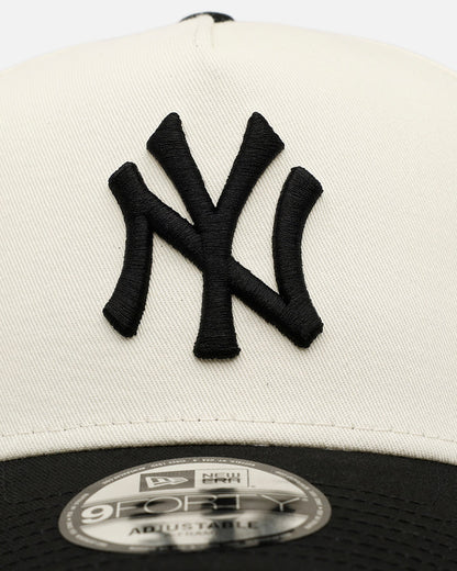 New Era New York Yankees 'Easy Chrome Black' 9FORTY A-Frame Snapback Chrome/Black