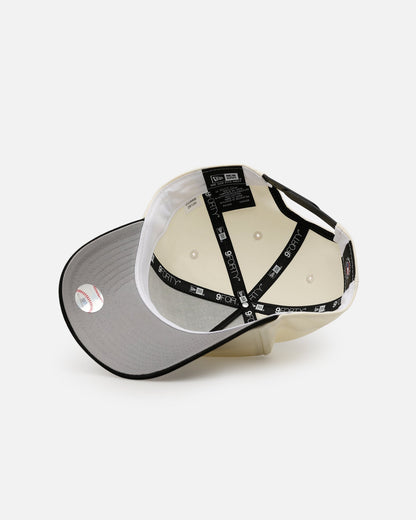 New Era New York Yankees 'Easy Chrome Black' 9FORTY A-Frame Snapback Chrome/Black