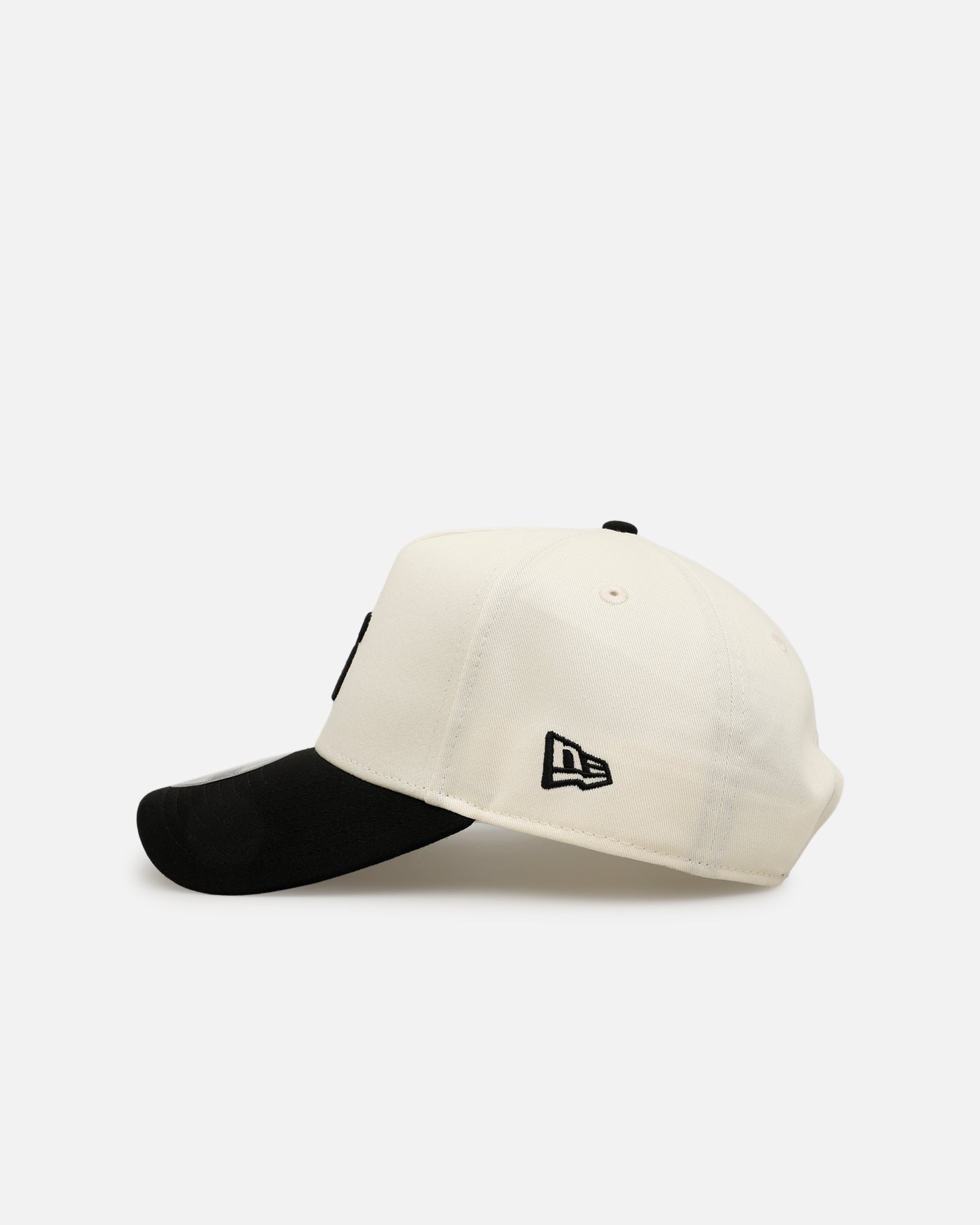 New Era Philadelphia 76ers 'Easy Chrome Black' 9FORTY A-Frame Snapback Chrome/Black